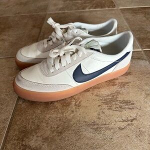 Nike Women’s Killshot 2 Sneaker - size 8 - like new.